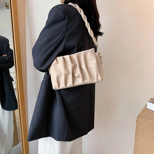 Fashionable Shoulder Bag for Women ⎜ Small Bag with Braided Handle and Stylish Pleated Design