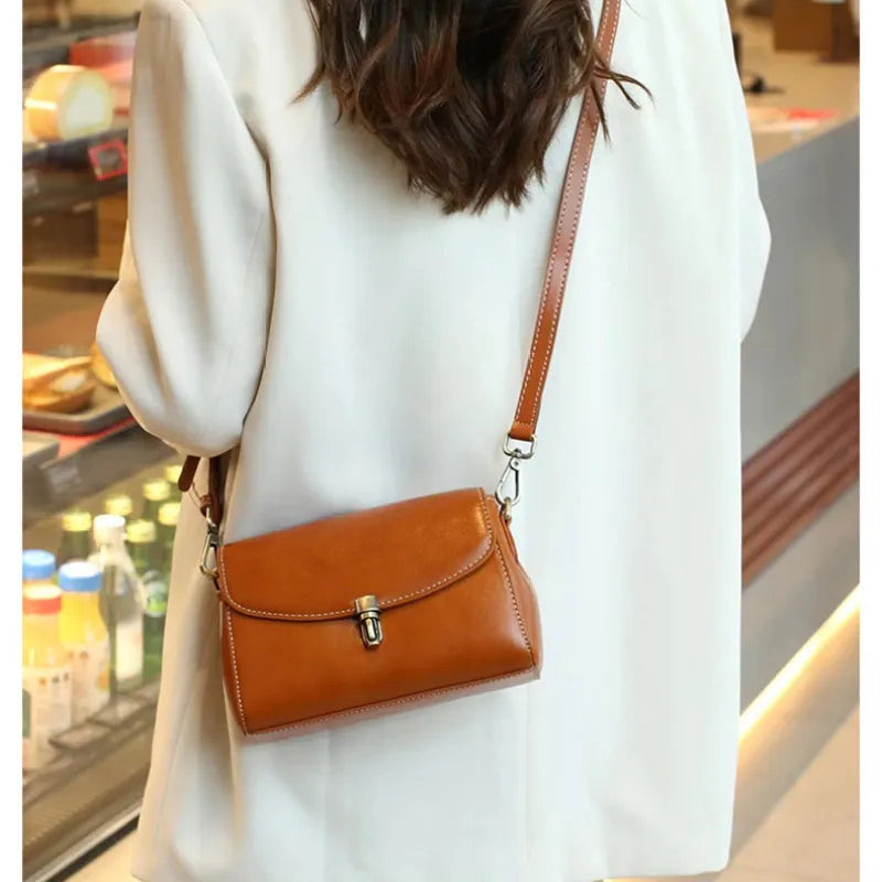 Small Leather Shoulder Bag ⎜ Elegant , Practical Design for Everyday Use