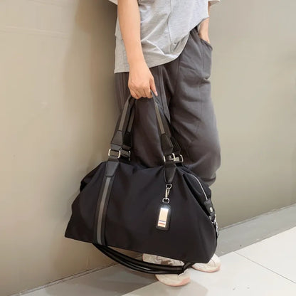 Travel Bag for Men ⎜ Portable Bag with Large Capacity and Practical Design