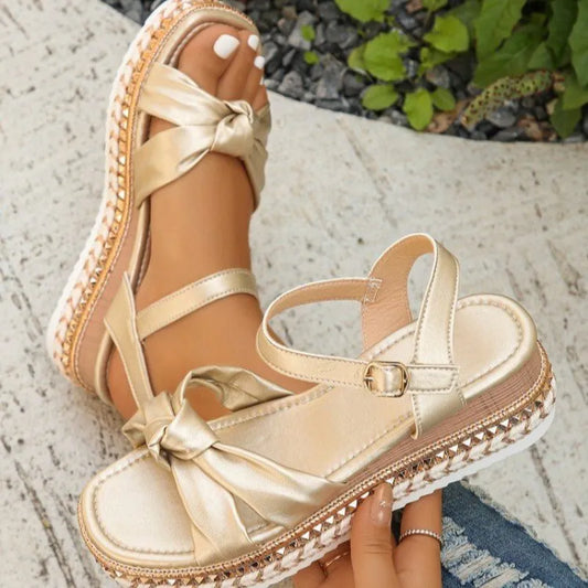 Platform Sandals for Women ⎜ Summery Shoes with a Knot Design and Decorative Raffia Sole in a Comfortable Width