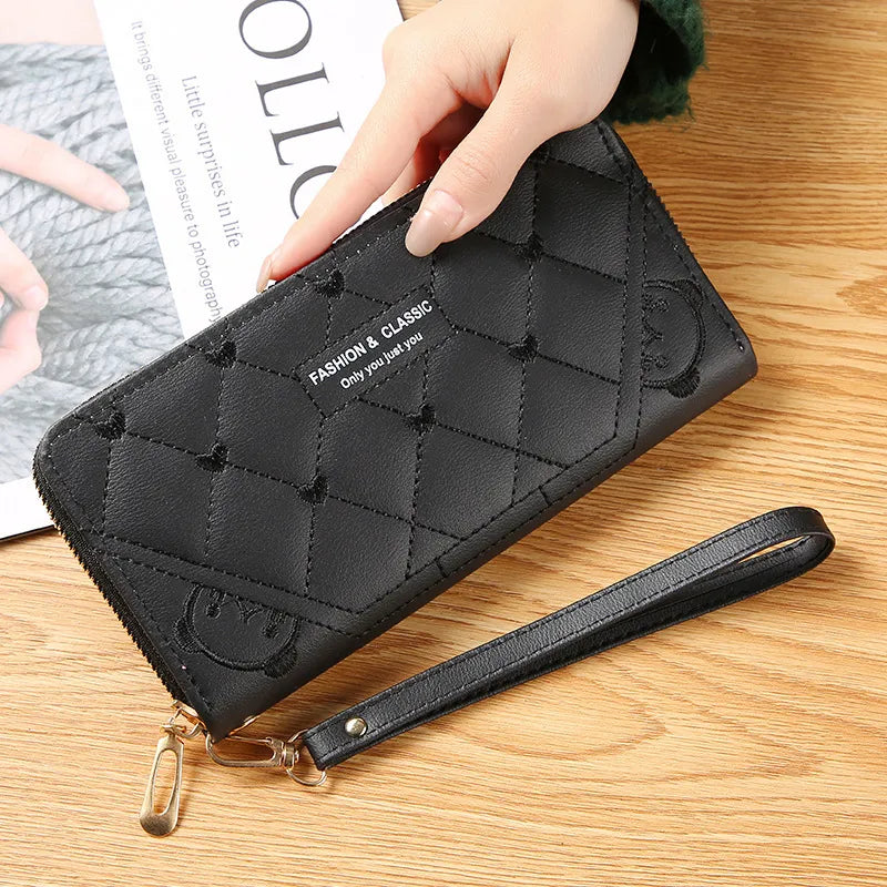 Women's Wallet in Long Format ⎜ Fashionable Wallet with Single Zip and Plenty of Storage Space