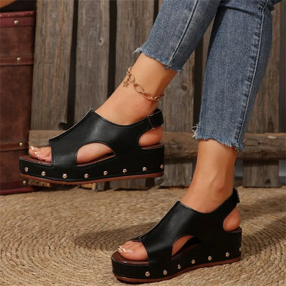 Women's Platform Sandals with Cut - Out ⎜ Comfortable Summer Shoes with Wedge Heel and Open Toe