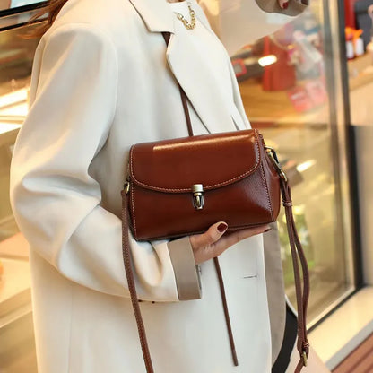 Small Leather Shoulder Bag ⎜ Elegant , Practical Design for Everyday Use