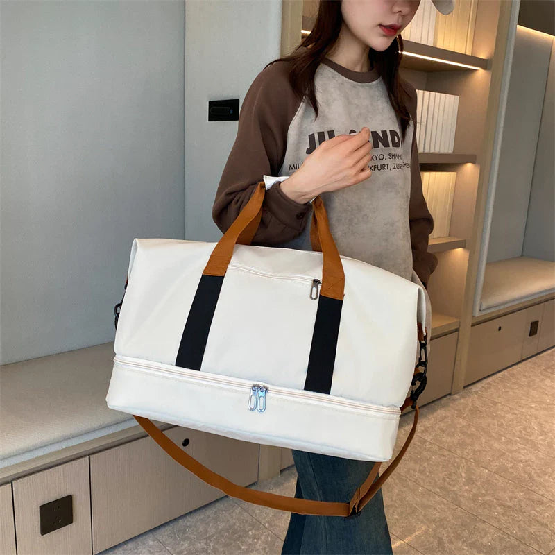 Sports Bag for Men and Women ⎜ Large Travel Bag with Wet Compartment and Separate Compartment for Shoes or Accessories