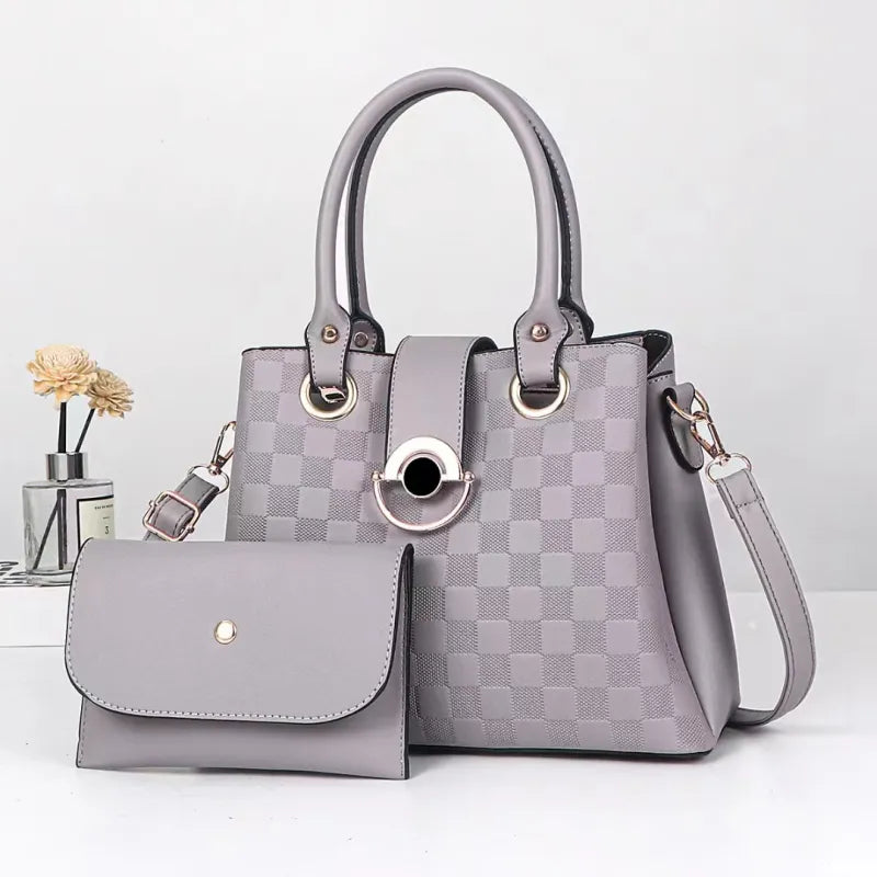 Bag with Detachable Pouch ⎜ Elegant Design with Plenty of Storage Space and Practical Carrying Option