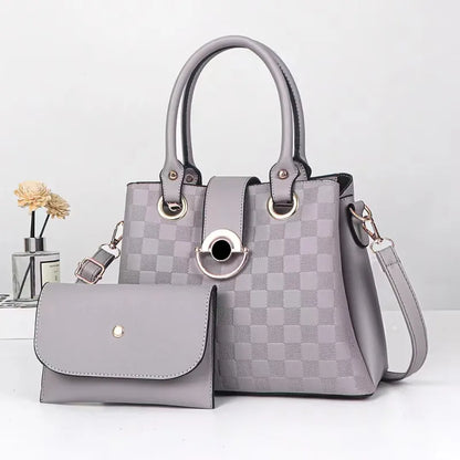 Bag with Detachable Pouch ⎜ Elegant Design with Plenty of Storage Space and Practical Carrying Option