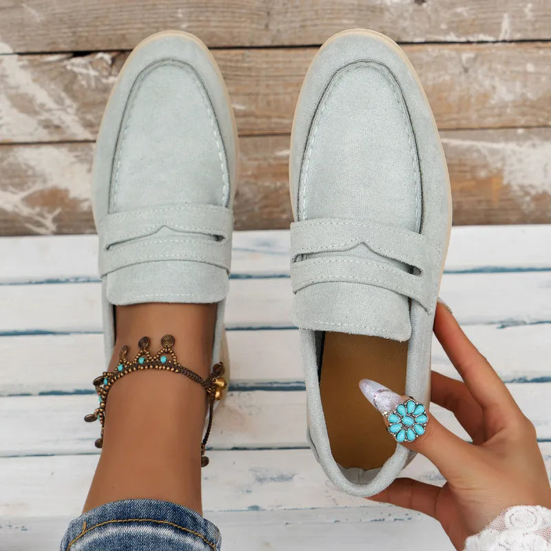 Slip - on Trainers for Women ⎜ Comfortable Retro - Style Shoes with a Fashionable Design for Everyday Wear and Comfort