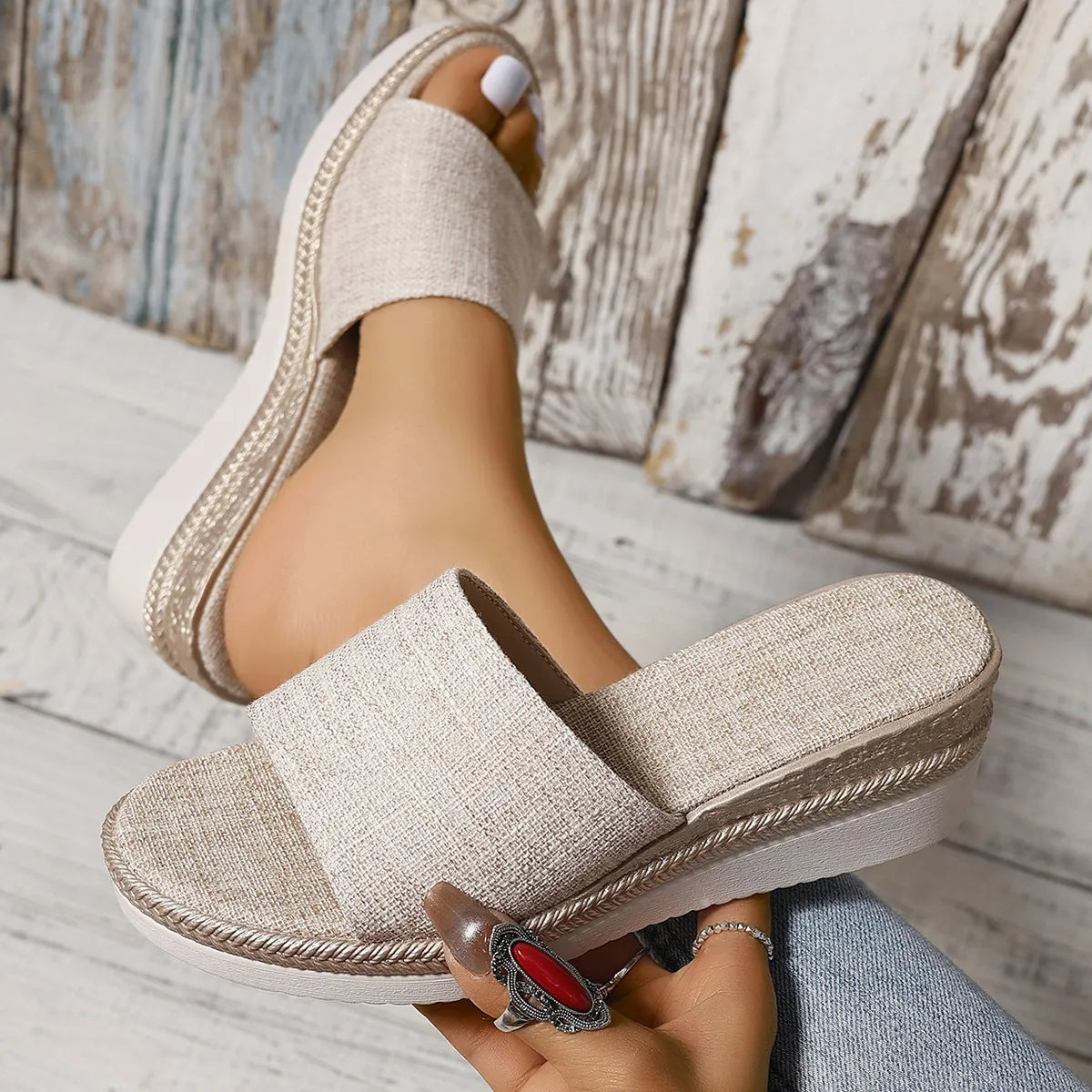 Women's Platform Slip - on Shoes ⎜ Comfortable Summer Shoes with Wide Strap and Non - Slip Sole for Beach & Leisure