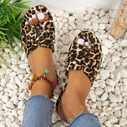 Women's Mules with Leopard Print ⎜ Comfortable Sandals with a Square Toe for Everyday Wear and Plus Sizes