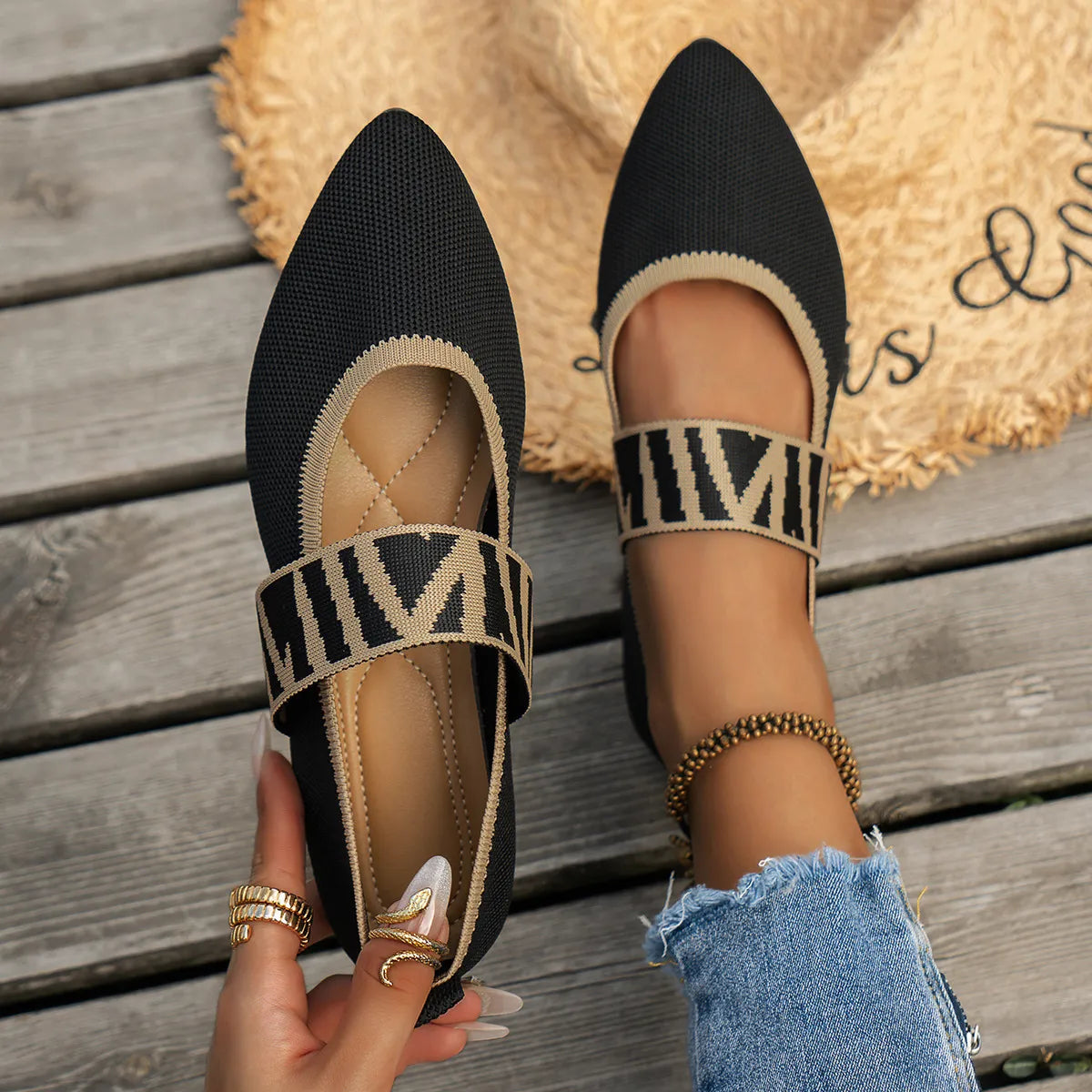 Flat Ballerinas for Women ⎜ Comfortable Shoes with a Striped Pattern and Pointed Toe for Summer and Style