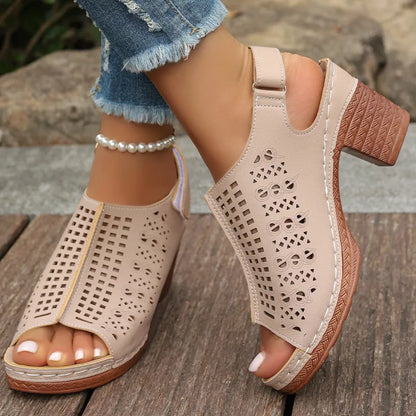 Women's Sandals with a Block Heel ⎜ Comfortable Retro - Style Summer Shoes with Cut - Outs and an Open Toe