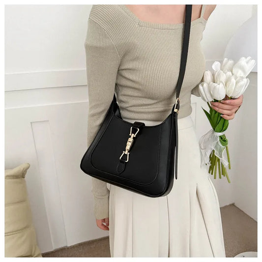 Fashionable Shoulder Bag for Women ⎜ Simple Shoulder Bag with a Stylish Design and Practical Buckle