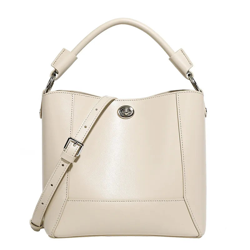 Leather Shoulder Bag for Women ⎜ Stylish Handbag with Adjustable Shoulder Strap and Elegant Design