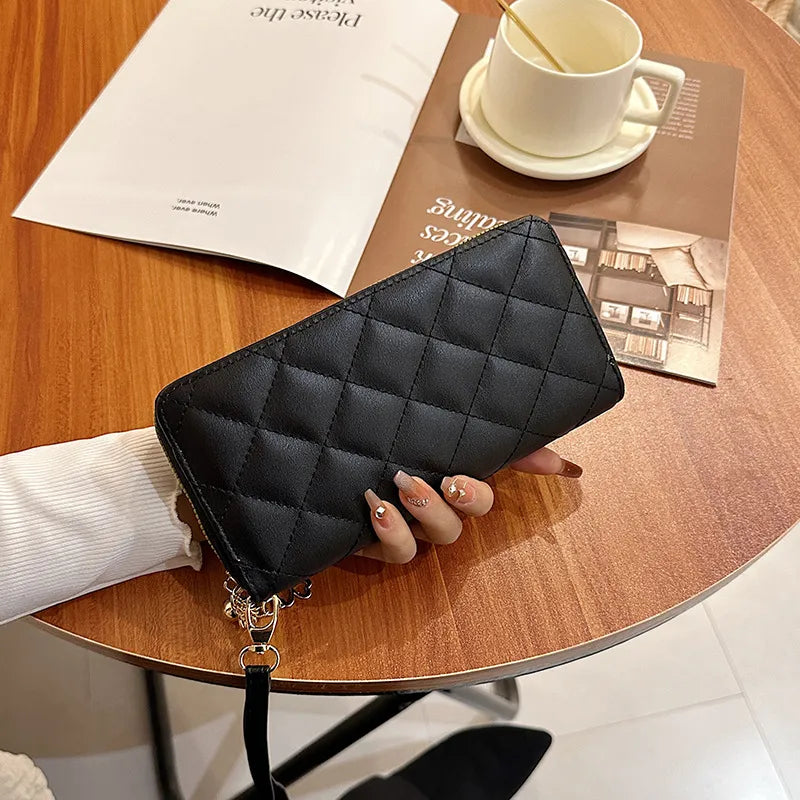 Women's Wallet in a Diamond Pattern ⎜ Elegant Long Format with Plenty of Space for Cards , Notes and Everyday Essentials