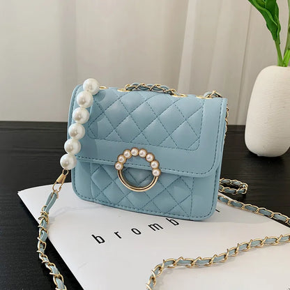 Small Shoulder Bag with Chain ⎜ Pearl Fastening and Stylish Chain Strap