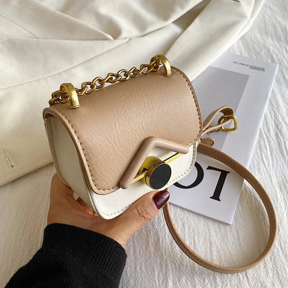 Small Shoulder Bag with Chain ⎜ Elegant Design with Golden Buckle and Minimalist Details
