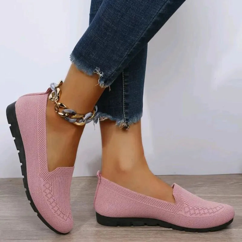 Flat Mesh Loafers for Women ⎜ Comfortable Shoes with a Round Toe Area for Everyday Wear and Comfort