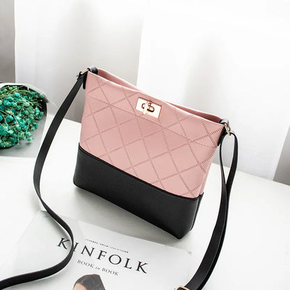 Shoulder Bag for Women ⎜ Stylish Bag with Diagonal Quilting and Elegant Fastening