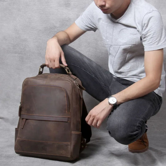 Retro Leather Backpack for Men ⎜ Robust and Stylish Companion for Work and Leisure