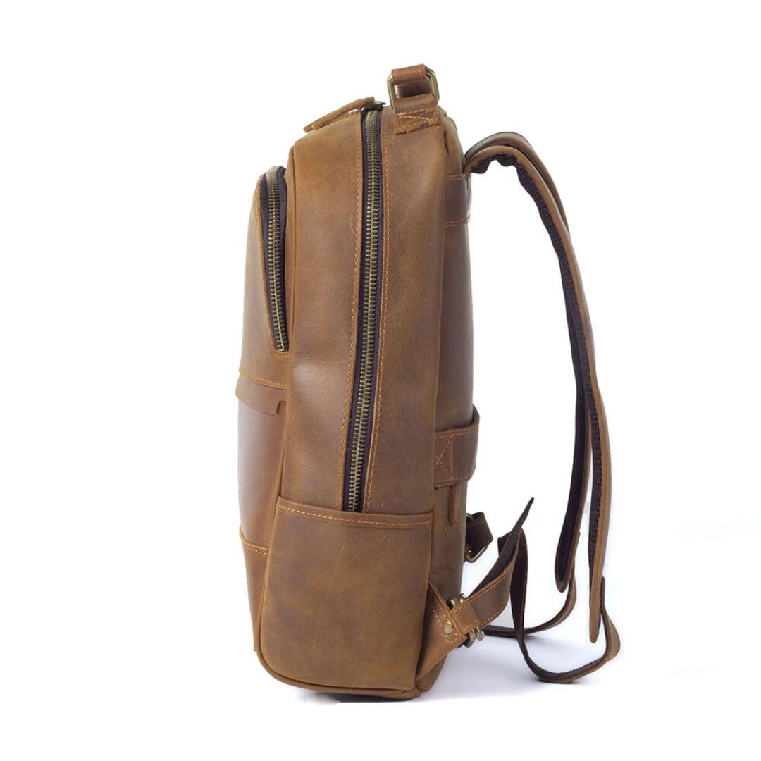 Retro Leather Backpack for Men ⎜ Robust and Stylish Companion for Work and Leisure