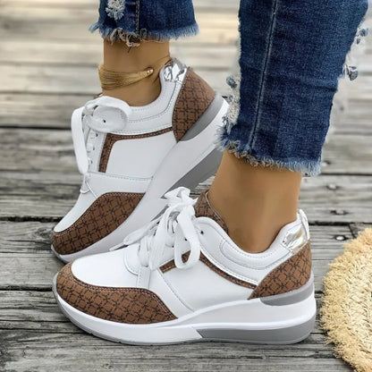 Women's Trainers ⎜ Fashionable Lace - Up Shoes with a Thick Sole and Elegant Accents for Everyday Wear