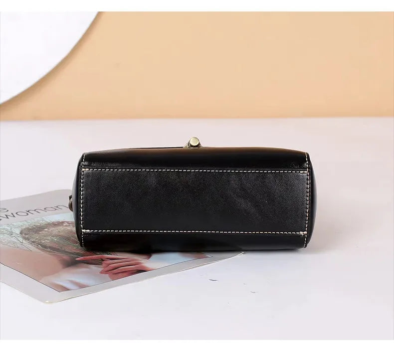 Small Leather Shoulder Bag ⎜ Elegant , Practical Design for Everyday Use