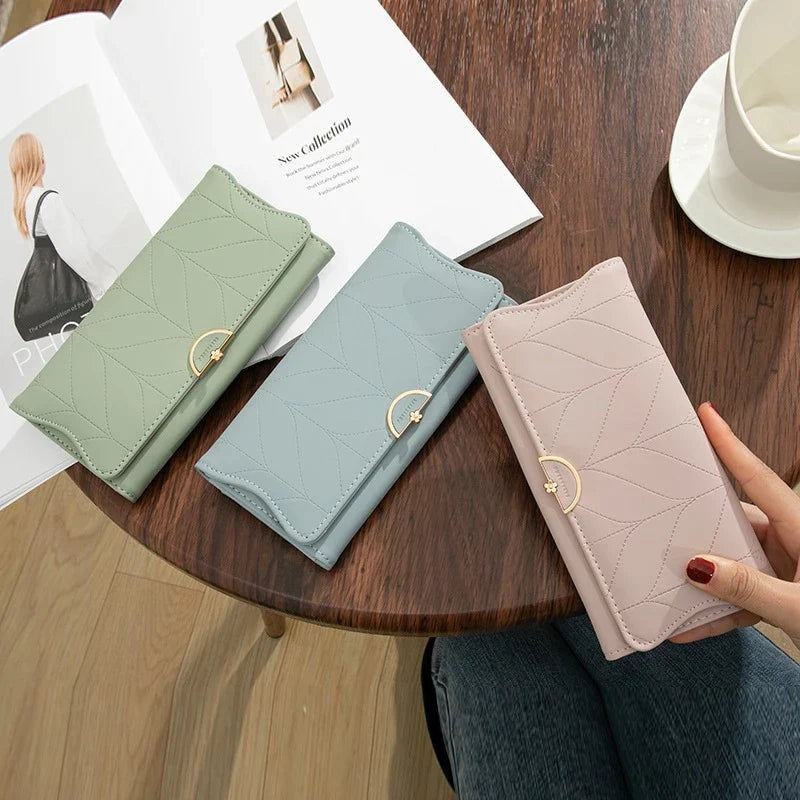 Clutch for Women ⎜ Practical Wallet with Large Capacity and Compartmentalisation