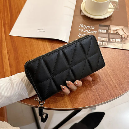 Women's Wallet in a Diamond Pattern ⎜ Elegant Long Format with Plenty of Space for Cards , Notes and Everyday Essentials