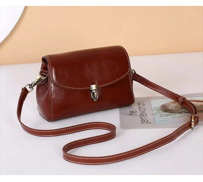 Small Leather Shoulder Bag ⎜ Elegant , Practical Design for Everyday Use