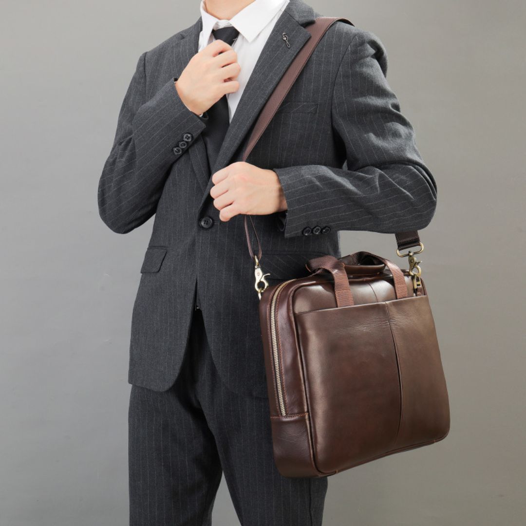 Laptop Bag for Men ⎜ Elegant Briefcase Made of Genuine Leather with Shoulder Strap and Plenty of Storage Space