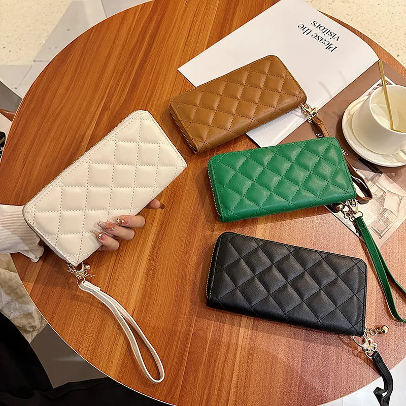 Women's Wallet in a Diamond Pattern ⎜ Elegant Long Format with Plenty of Space for Cards , Notes and Everyday Essentials